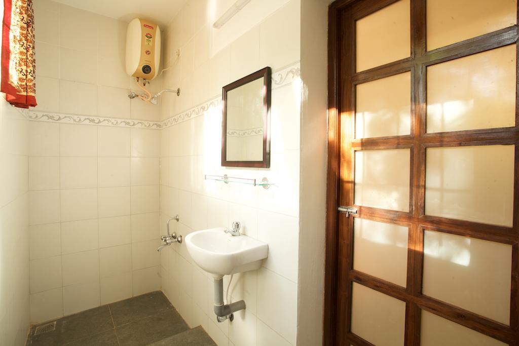 The Annex, Isai Ambalam Guest House Auroville Eksteriør billede